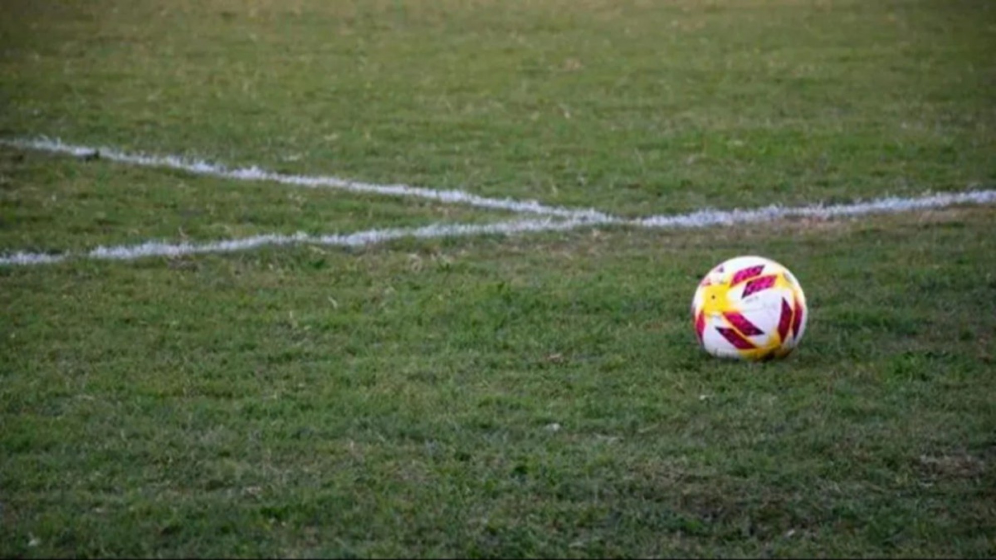 Dolor: jugaba al fútbol con su hijo y sus amigos, se cayó y murió